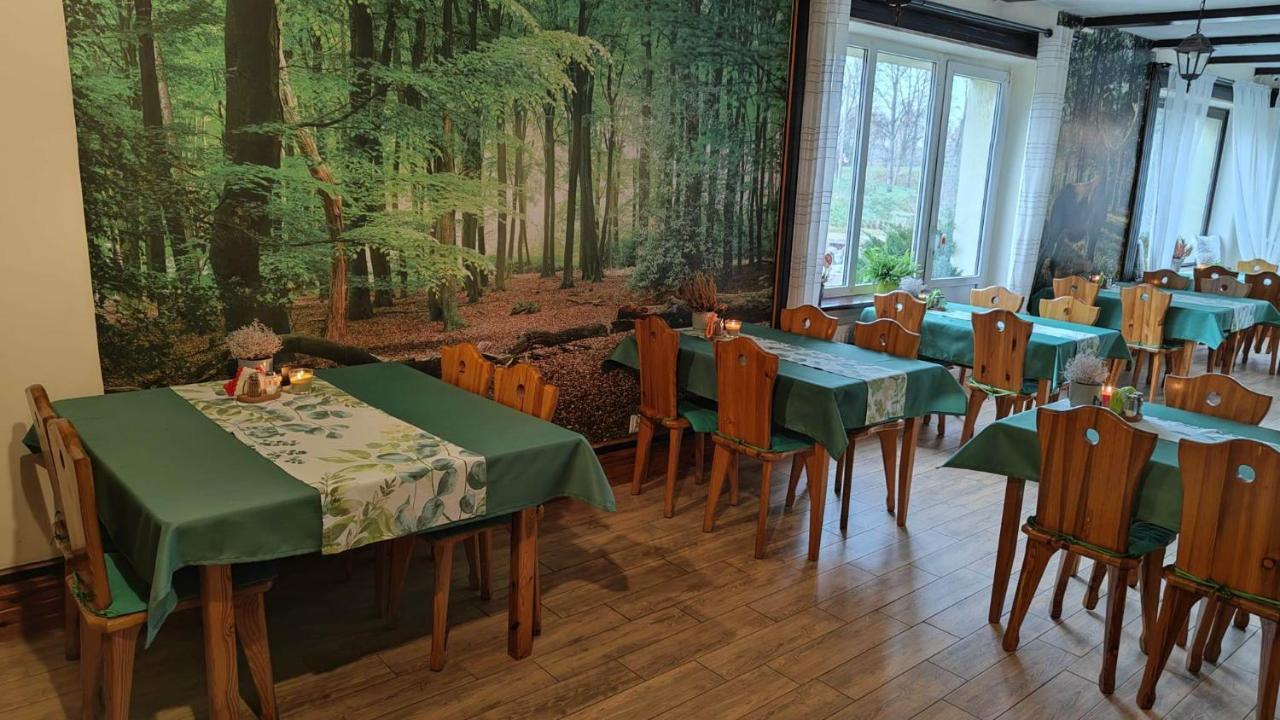 Oberza Kniejowka Hotel Zalom  Exterior photo
